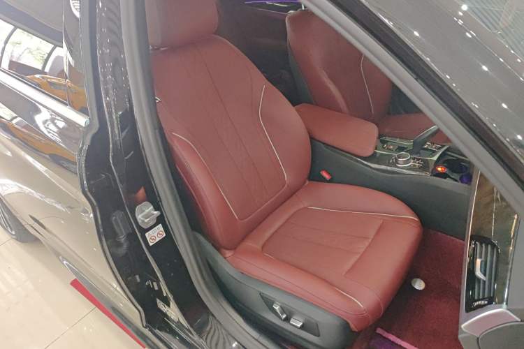 Used BMW 5 Series 2022 Restyled 530Li Leading Edition M Sport Package
