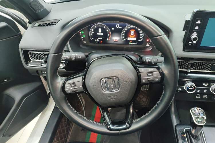 Used Honda Civic 2022 240TURBO CVT Dynamic Edition
