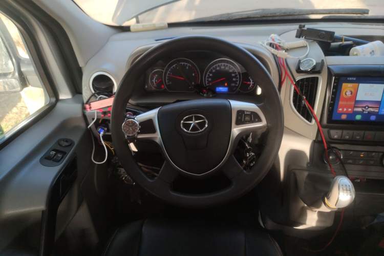 Used JAC Group Sunray 2019 1.9T Fuel-Efficient Platinum Edition 5-9 Seater Star Express Steering Wheel