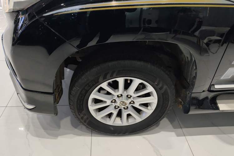 Used Toyota Prado 2016 2700 TX 7-Seater Middle East Version