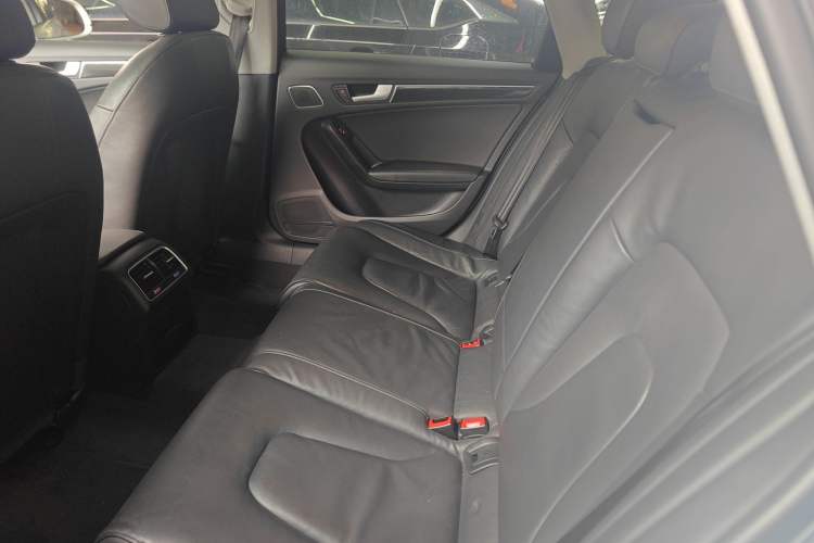 Used Audi A4L 2016 35 TFSI Collection Edition S line Comfort Model
