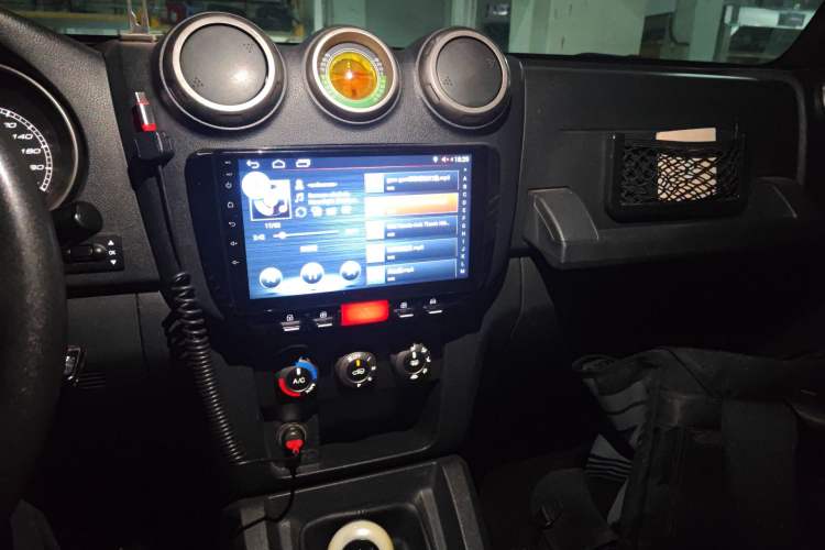 Used BAIC Off-Road BJ40 2014 2.4L Manual Cross-Country Edition
