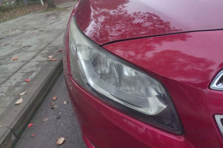 Used Chevrolet Cruze 2015 1.5L Classic SE MT Right Front Headlight