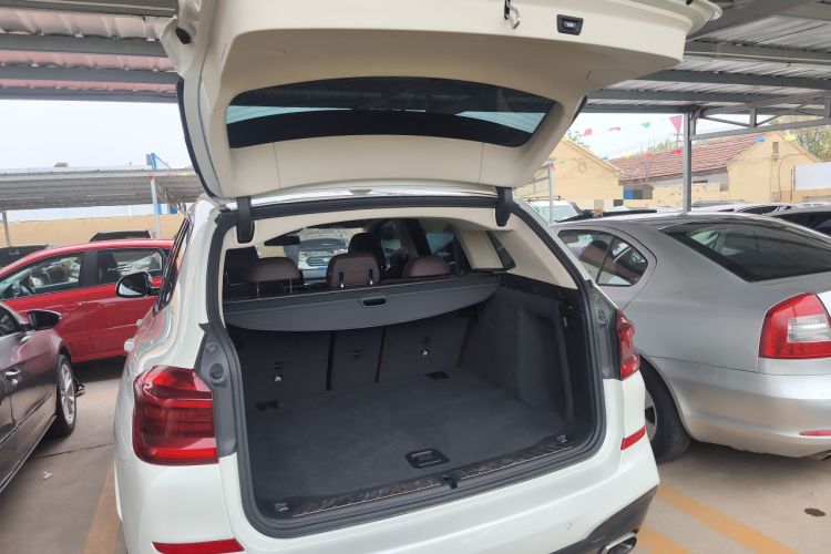 Used BMW X3 2018 xDrive28i M Sport Package China VI Trunk