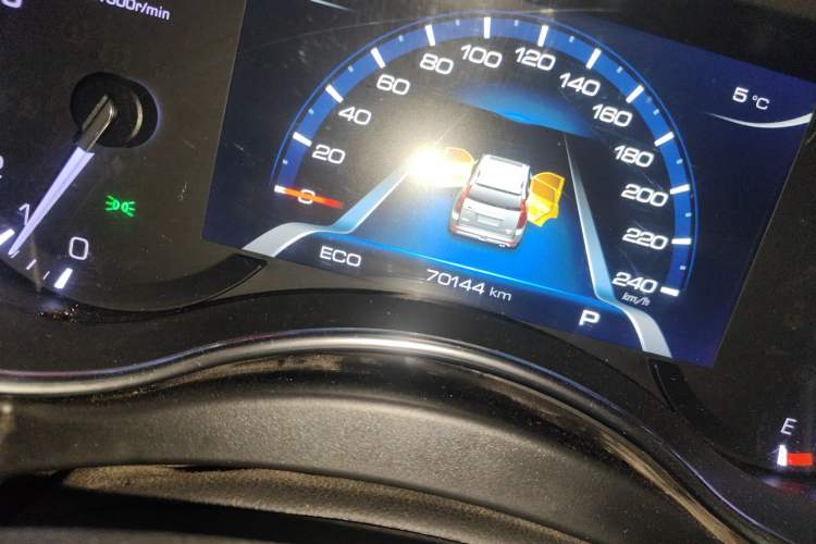 Used Haval H9 2017 2.0T Gasoline 4x4 Luxury 7-Seater
