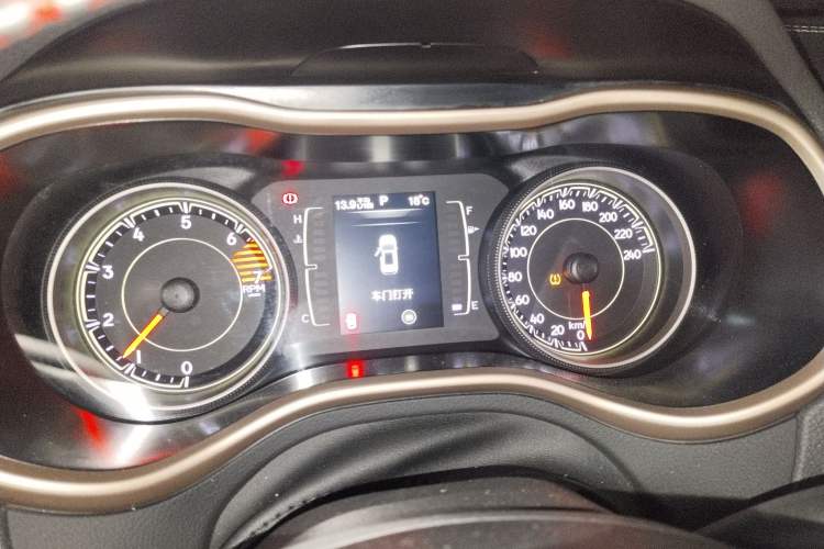 Used Jeep Cherokee 2016 2.4L Leading Edition