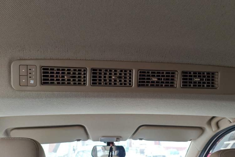 Used Wuling Hongguang 2021 1.5L S Standard Version LAR Headliner