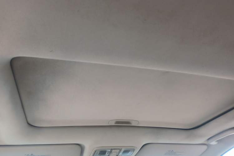 Used CHANGAN Eado 2015 1.6L Manual Luxury Model China IV Standard Headliner