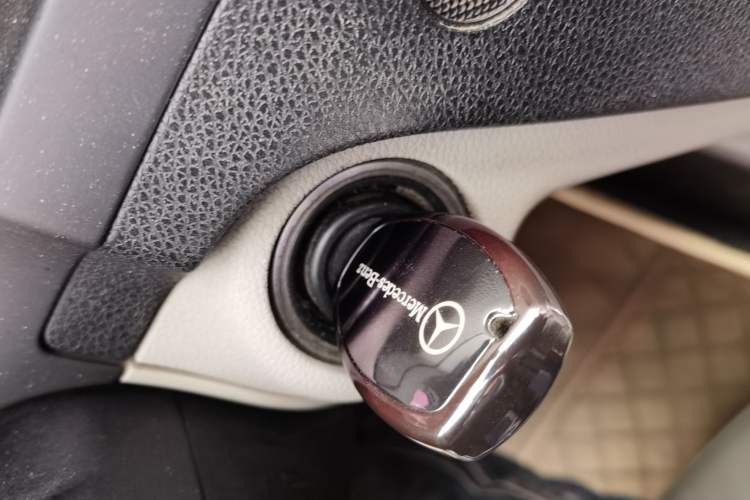 Used Mercedes-Benz C-Class 2010 C 180K Classic model
