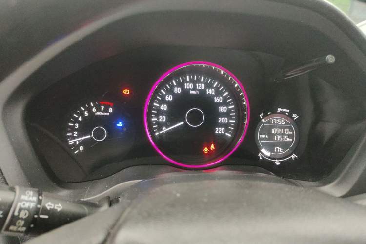 Used Honda Vezel 2015 1.5L manual two-wheel drive Comfort trim level
