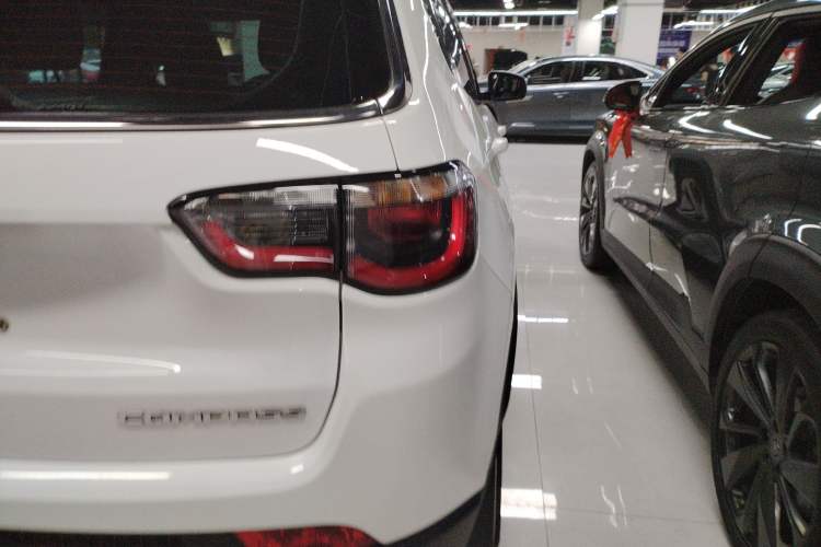 Used Jeep Compass 2020 220T Automatic Leading Edition