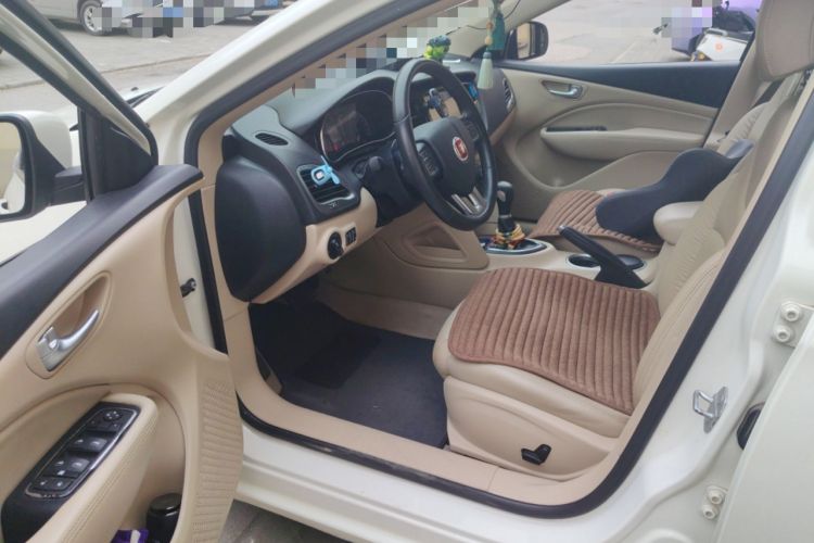 Used Fiat Viaggio 2012 1.4T Automatic Luxury Edition Driver Seat