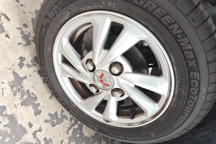 Used Wuling Hongguang MINIEV 2020 Enjoyment Model Lithium Iron Phosphate Exterior 2