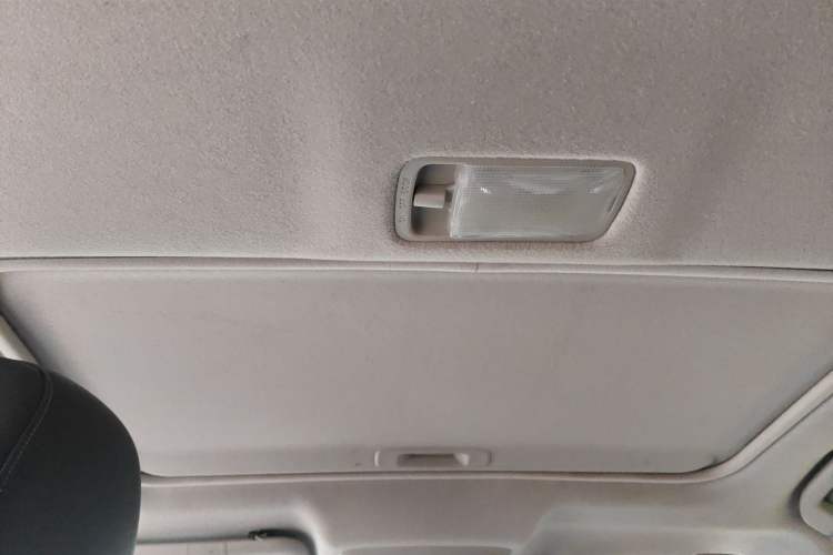 Used Nissan Sylphy 2016 1.6XV CVT Smart Enjoyment Version Headliner