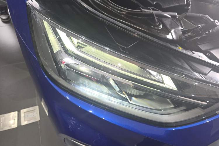 Used Audi Q5L 2021 40 TFSI Luxury Dynamic Edition Right Front Headlight