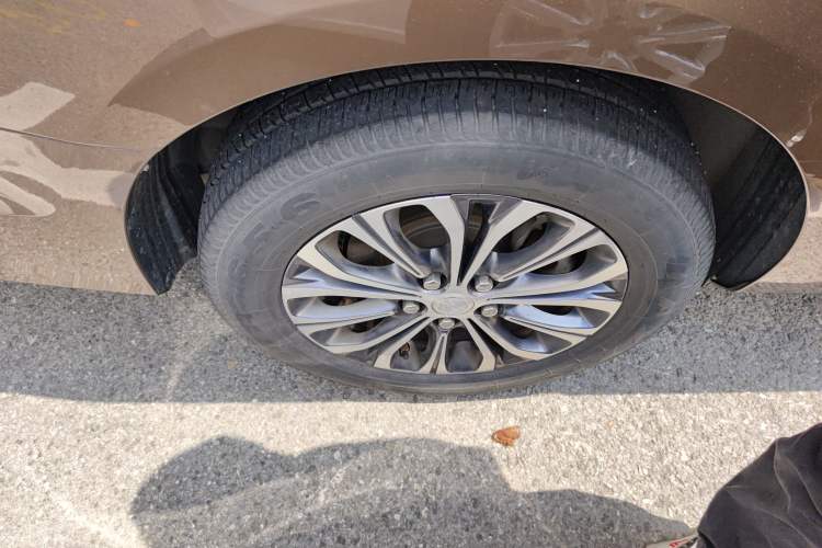 Used Buick GL8 2022 Land Executive Class 652T Prestige Model
