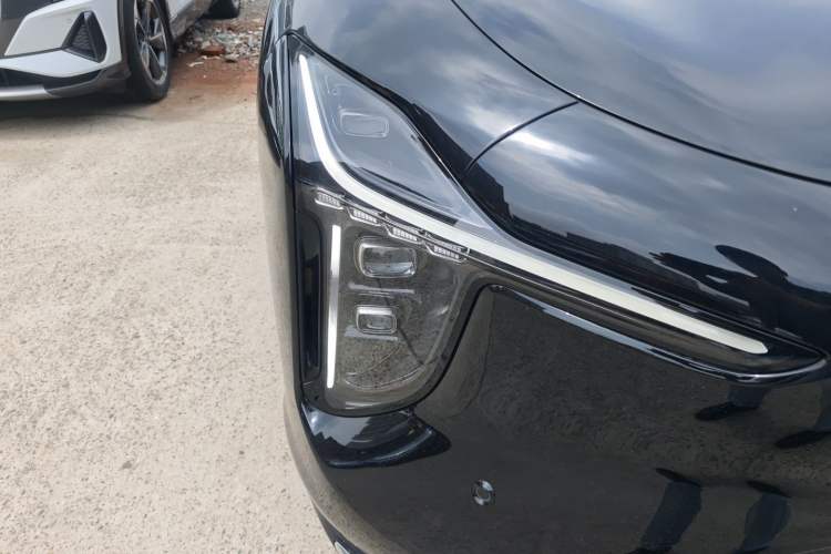 Used IM LS6 2026 Model Range-Extending 66 Max+ Right Front Headlight