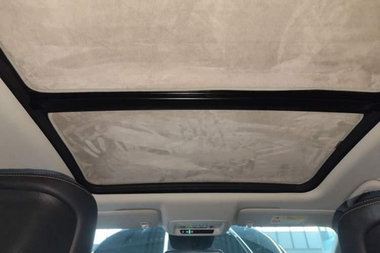 Used Buick LaCrosse 2023 28T Prestige Edition Headliner