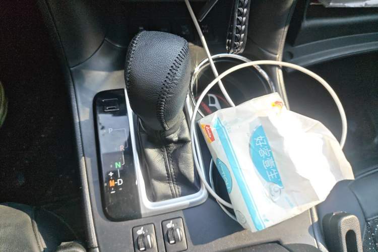 Used Toyota Highlander 2018 2.0T Four-Wheel Drive Luxury Edition 7 Seats China V Emission Standard
