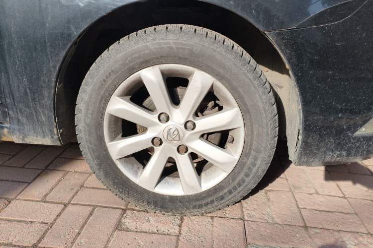 Used Baojun 630 2011 1.5L manual Elite version