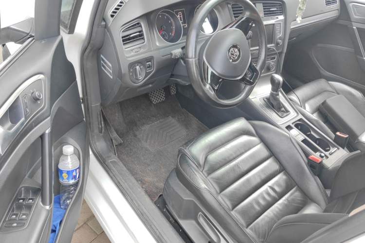 Used Volkswagen Golf 2016 1.6L Automatic Comfort Model