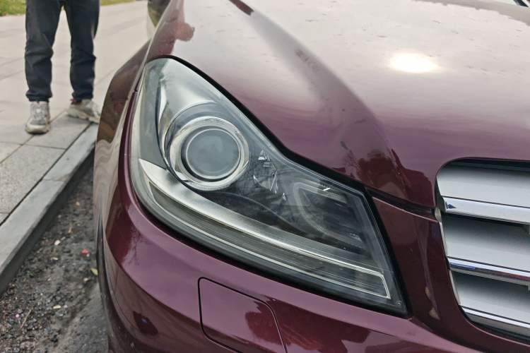 Used Mercedes-Benz C-Class 2011 C 200 CGI Fashion Model