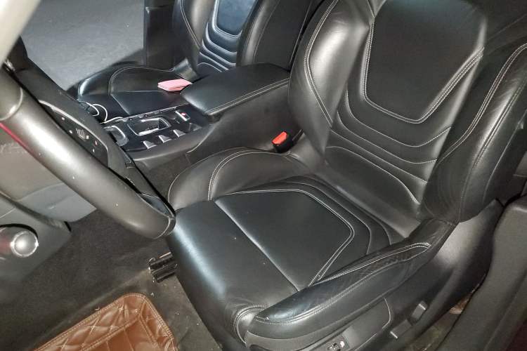 Used DS 5 2014 1.6T Luxury Edition THP160