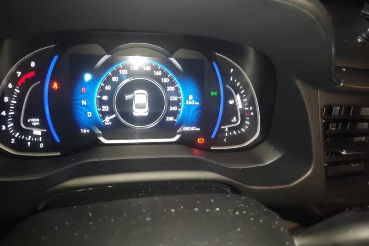 Used Hyundai Elantra (6th Generation / Lingdong) 2019 1.4T Dual-Clutch Xuan Dong · Dynamic Model Odometer Close Up