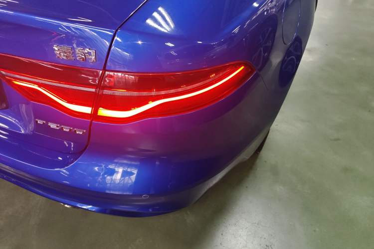 Used Jaguar XEL 2020 2.0T 200PS R-DYNAMIC Youth Sports Edition Right Rear Taillight