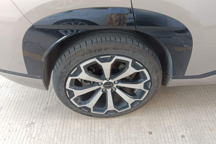 Used AION V 2024 Aion Tyrannosaurus 650 LiDAR Edition