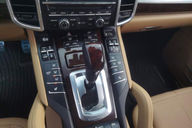 Used Porsche Cayenne 2014 Cayenne Platinum Edition 3.0T
