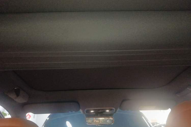 Used Hima AITO M8 2025 Extended-Range Ultra Version 53.4 kWh 6-Seater Edition