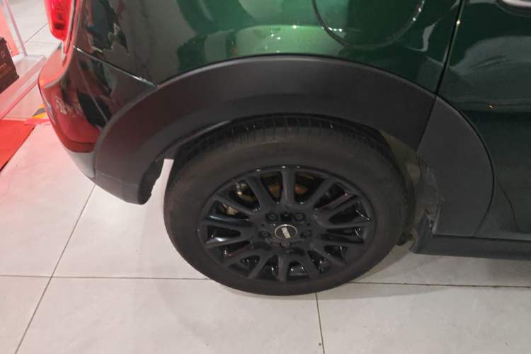 Used MINI 2018 1.5T COOPER Classic Edition Five-Door Version Right Rear Wheel Hub
