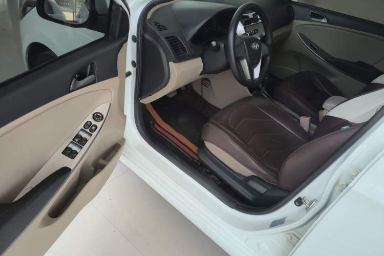 Used Hyundai Verna (older generation) 2016 1.4L Automatic Smart GLS
