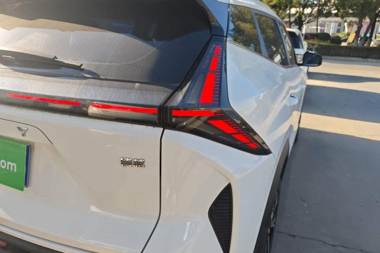 Used Geely Auto Emgrand X7 Sport 2023 Boyue COOL 1.5TD Smart Model Exterior 2