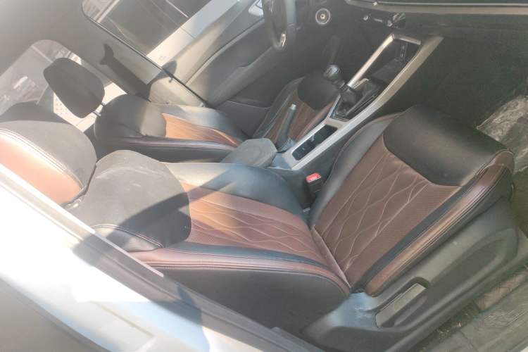 Used Wuling Jiachen 2022 1.5L Manual Enjoyment Elite Model
