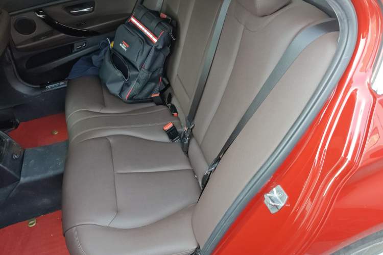 Used BMW 3 Series 2018 320Li Fashion Model Left Rear Seat