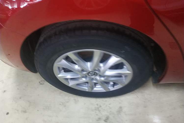 Used Mazda 3 Axela 2017 Hatchback 1.5L Automatic Luxury Model Emission Standard China V Right Rear Wheel Hub