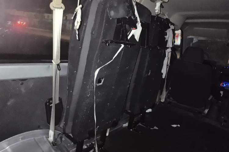 Used CHANGAN KAICHENG Ruixing M60 2020 1.5L Standard Version China VI 6-Seater DAM15KR Left Rear Seat