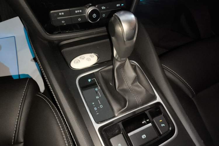 Used BYD Song MAX 2018 1.5T Automatic Smart Connect Elite Model with 6 Seats
