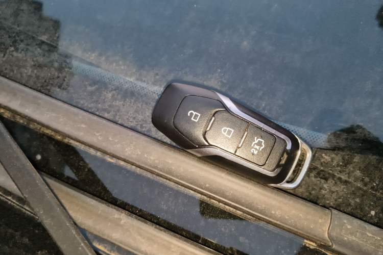 Used Ford Edge 2015 2.0T GTDi Four-Wheel Drive Prestige Model