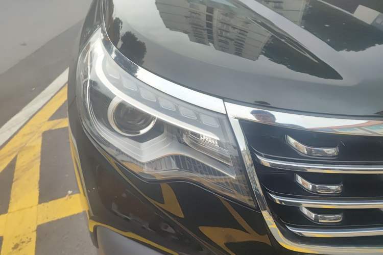 Used Kia Sportage R 2019 2.0L Automatic Smart Luxury Edition Right Front Headlight