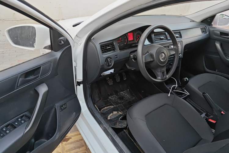 Used Volkswagen Santana 2015 1.4L Manual Fashion Edition