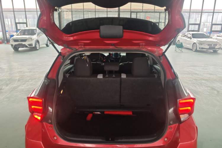 Used Toyota YARiS L Zhi Xuan 2021 X-Trail 1.5L CVT Leading Edition
