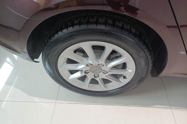 Used Audi A3 2014 Sportback 35 TFSI Automatic Ambition Edition Exterior 5