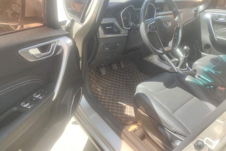 Used Geely Auto Vision X3 2017 1.5L Manual Luxury Model Driver Seat