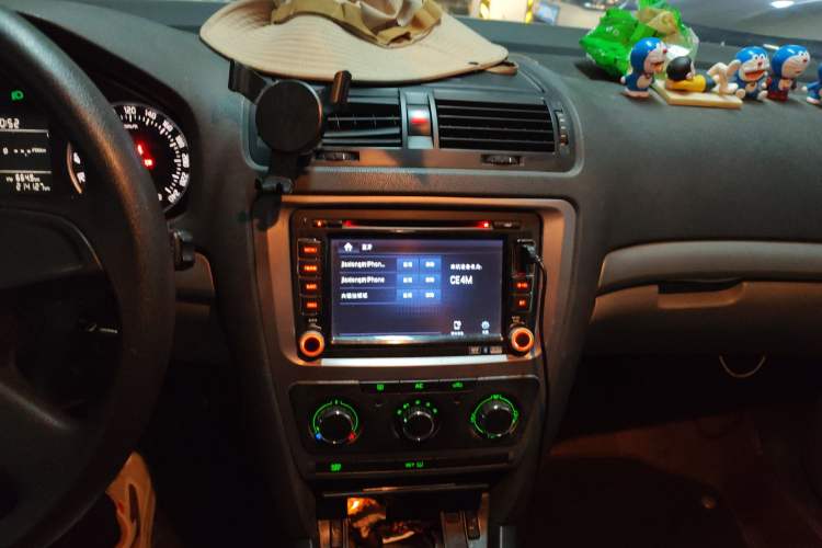 Used Skoda Octavia 2014 1.6L Manual Yijie Edition
