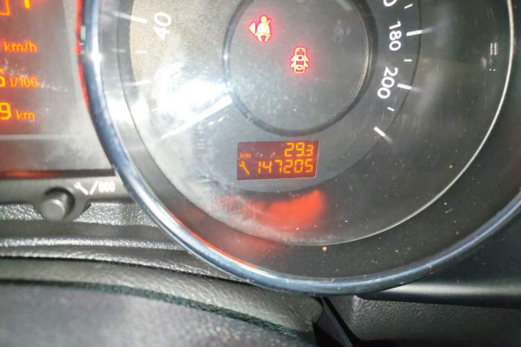 Used Peugeot 3008 2015 2.0L Automatic Trend Edition
