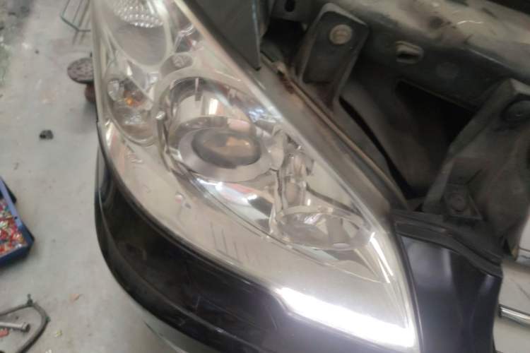 Used Mercedes-Benz Viano 2014 3.5L Premier Edition