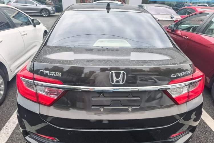 Used Honda Crider 2013 1.8L automatic luxury edition
